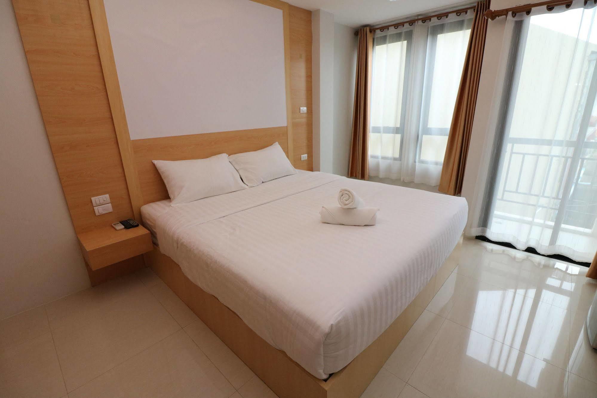 Calivefornia 2016 Hotel เชียงราย ภายนอก รูปภาพ