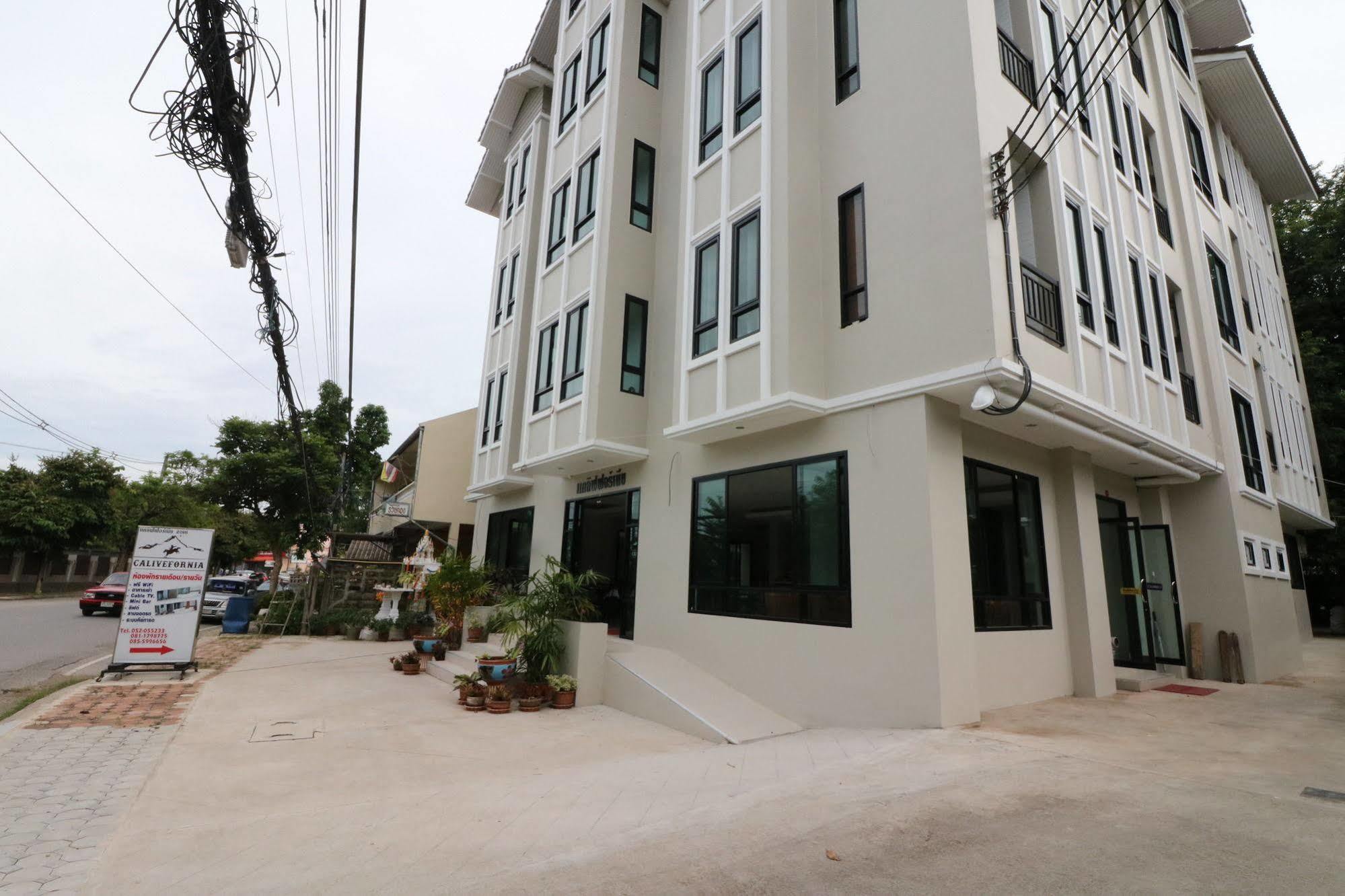 Calivefornia 2016 Hotel เชียงราย ภายนอก รูปภาพ